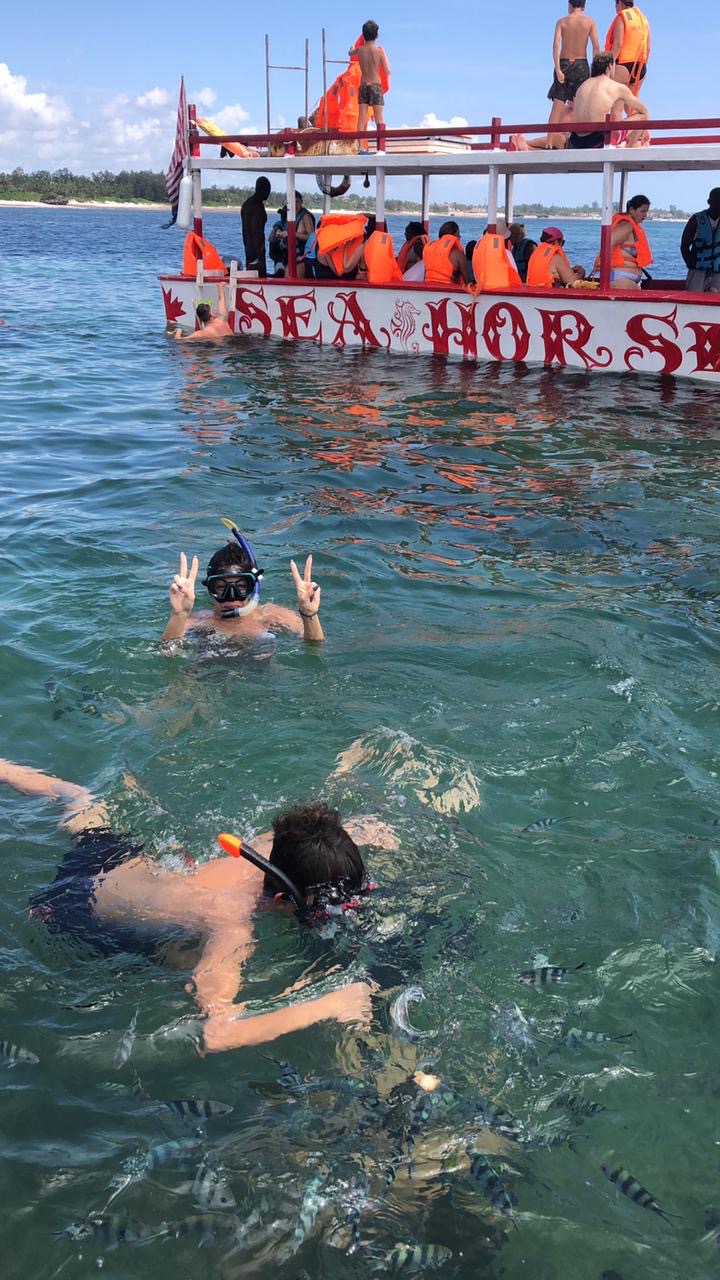  Snorkelling